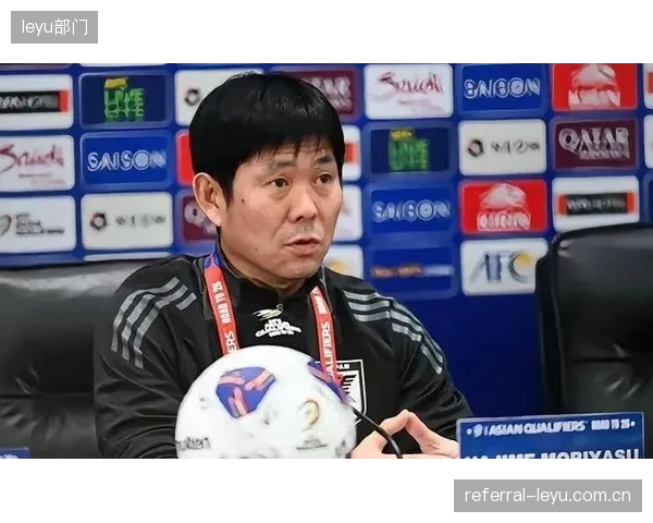 日本队失去最锐利的左路尖刀，缺少三笘薰的持球爆点将改变对手防守策略。